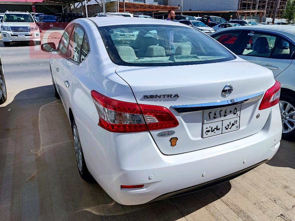 نيسان سنترا